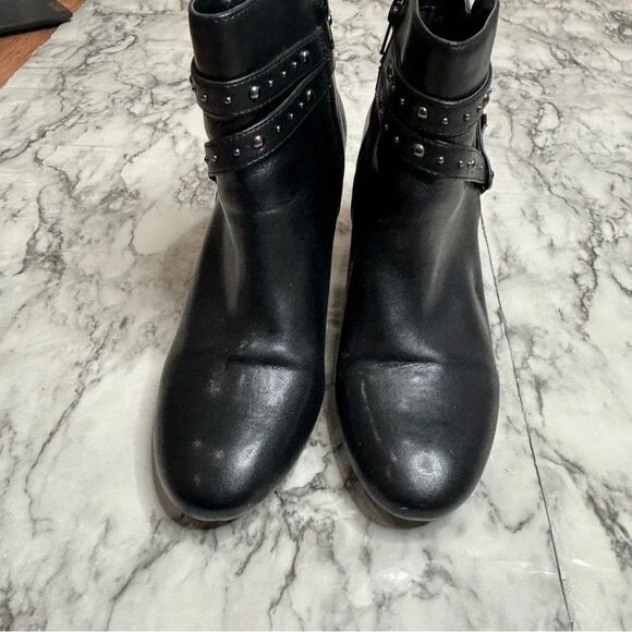 A2 By Aerosoles Octave Bootie Black Studded Ankle Boot  Boots size 10 - Picture 2 of 9